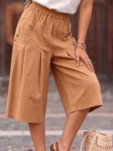 Cozy Button-detail Pleated Cotton-linen Shorts