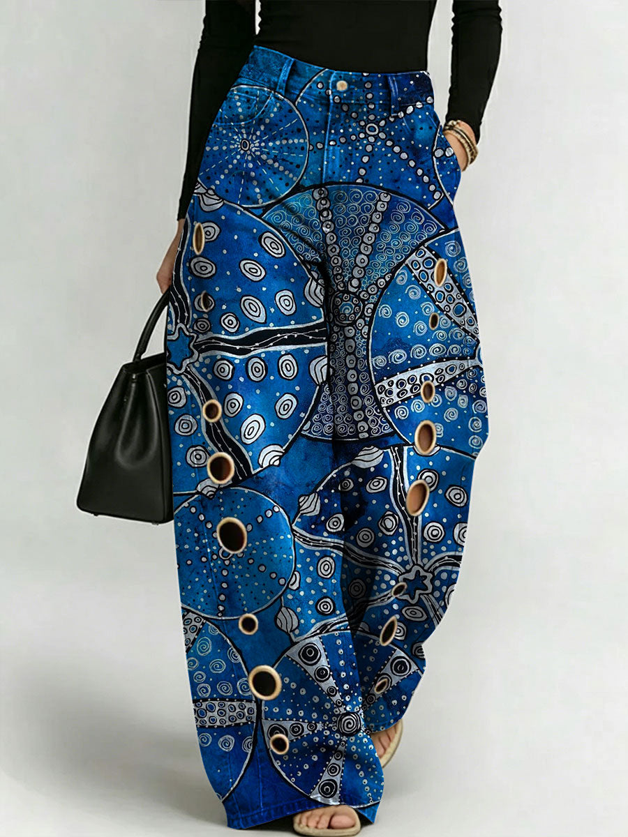Women's Retro Pattern Printed Stylish Cutout Casual Denim Jeans