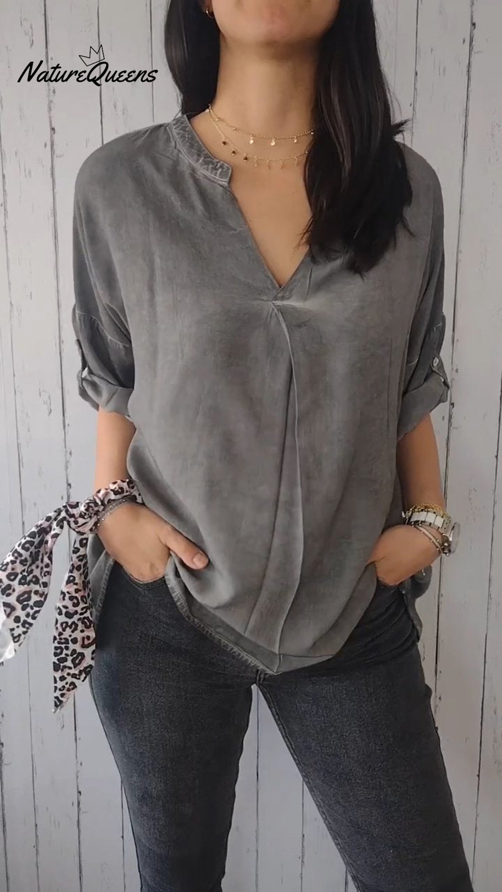 V-neck Mid-sleeve Comfortable Casual Top